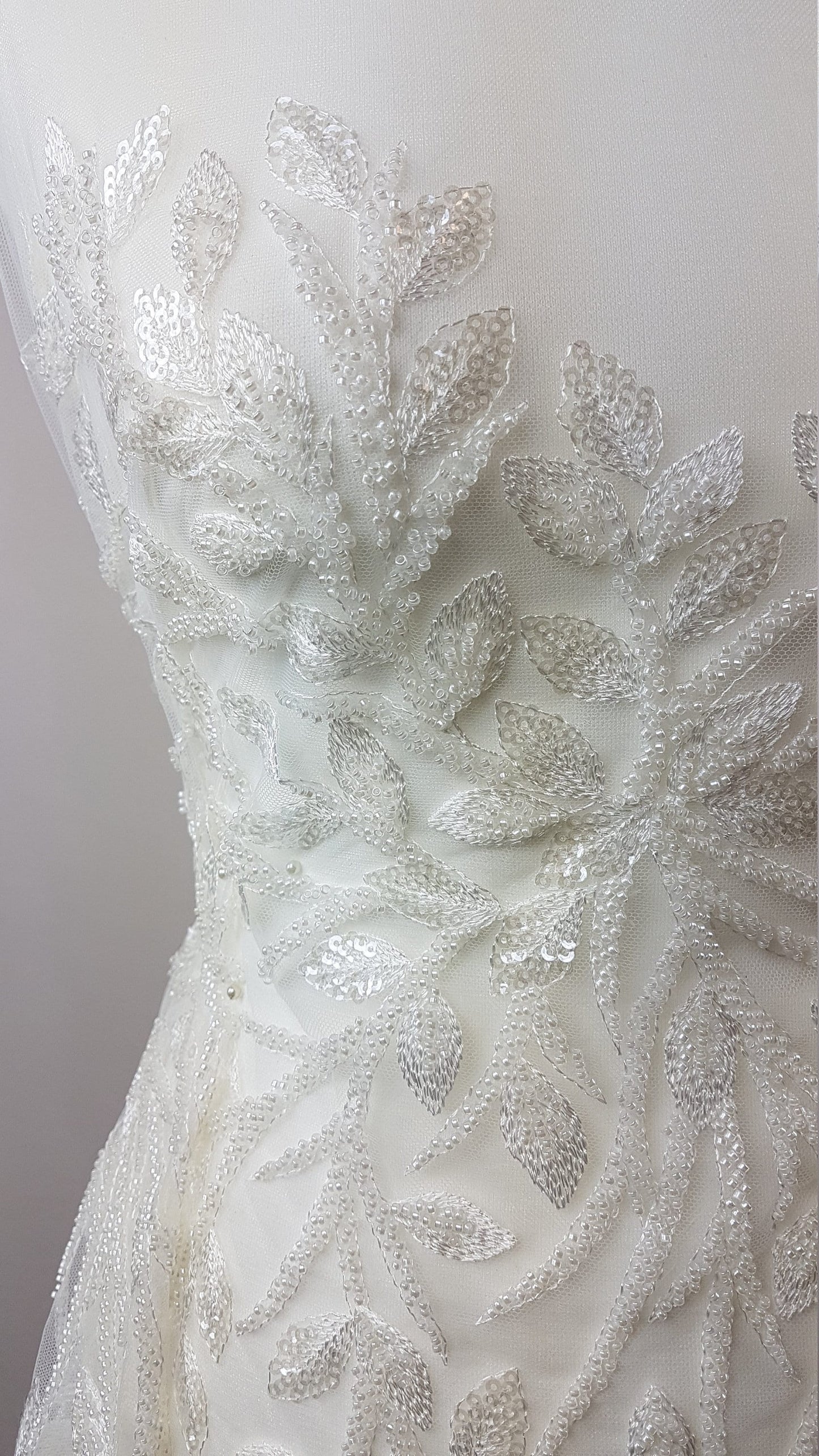high quality wedding dress lace in white color, lace fabric with leaf design, embroided tull, branch pattern, soft tulle lace fabric LL-1101