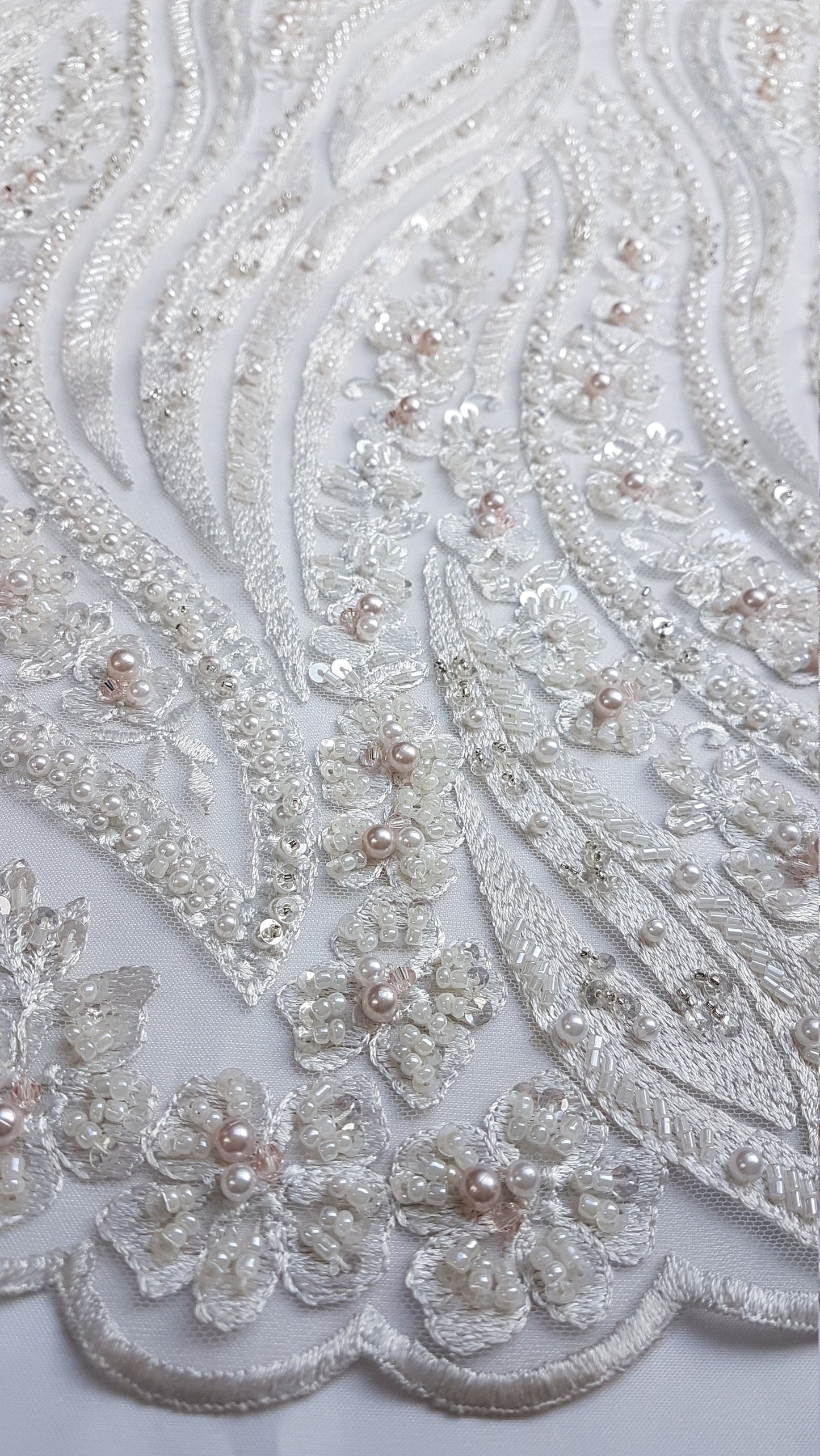 Magnificent 3D - Lace fabric with abstract design, wave design, fabric by the yard or metres in ivory color LL-1327