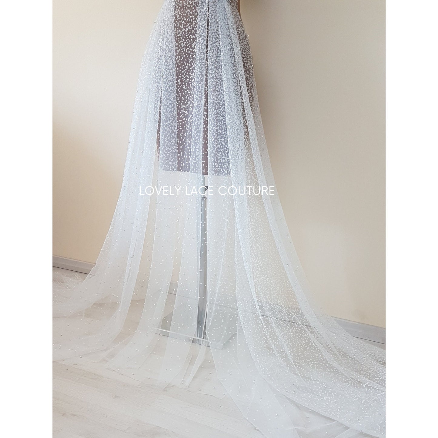 Soft Pearl-Tulle Fabric with glitter for bridal veils and wedding dresses, beautiful bridal tulle fabric, veil tulle, tulle in white LL-1464