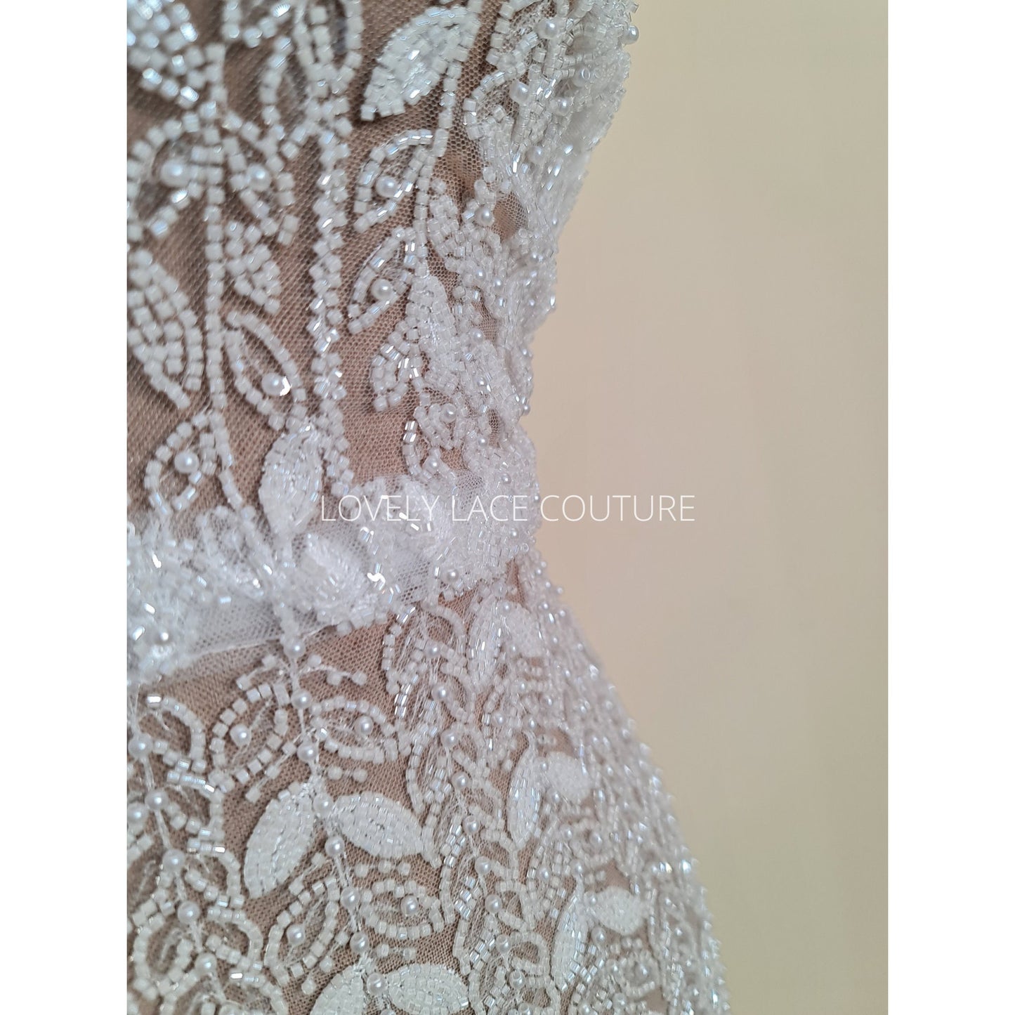 LL-1563, off-white bridal lace fabric with beads and sequins in a modern gorgoues geometrical design, fabric per meter