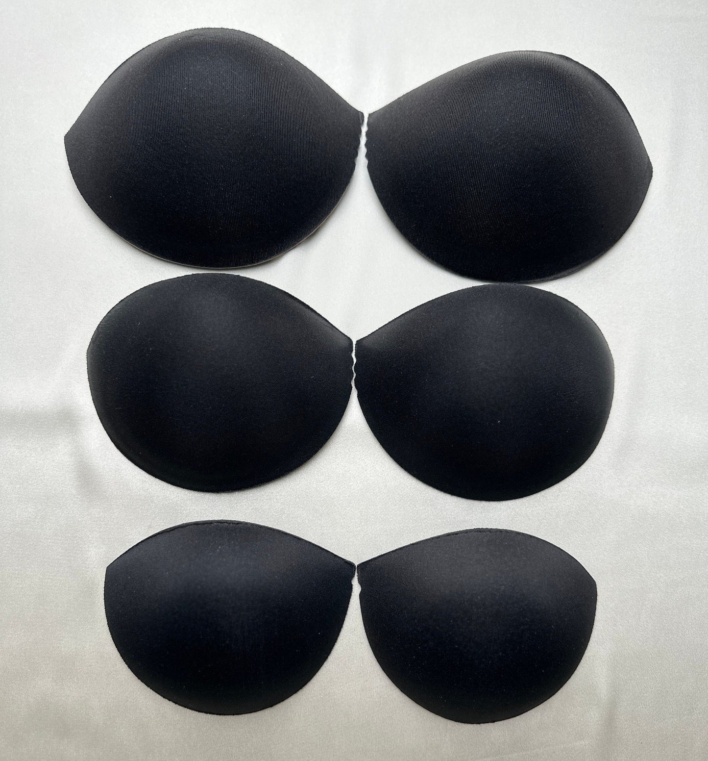 bh cups in black color, black Bra Inserts Non-Push Up Pad