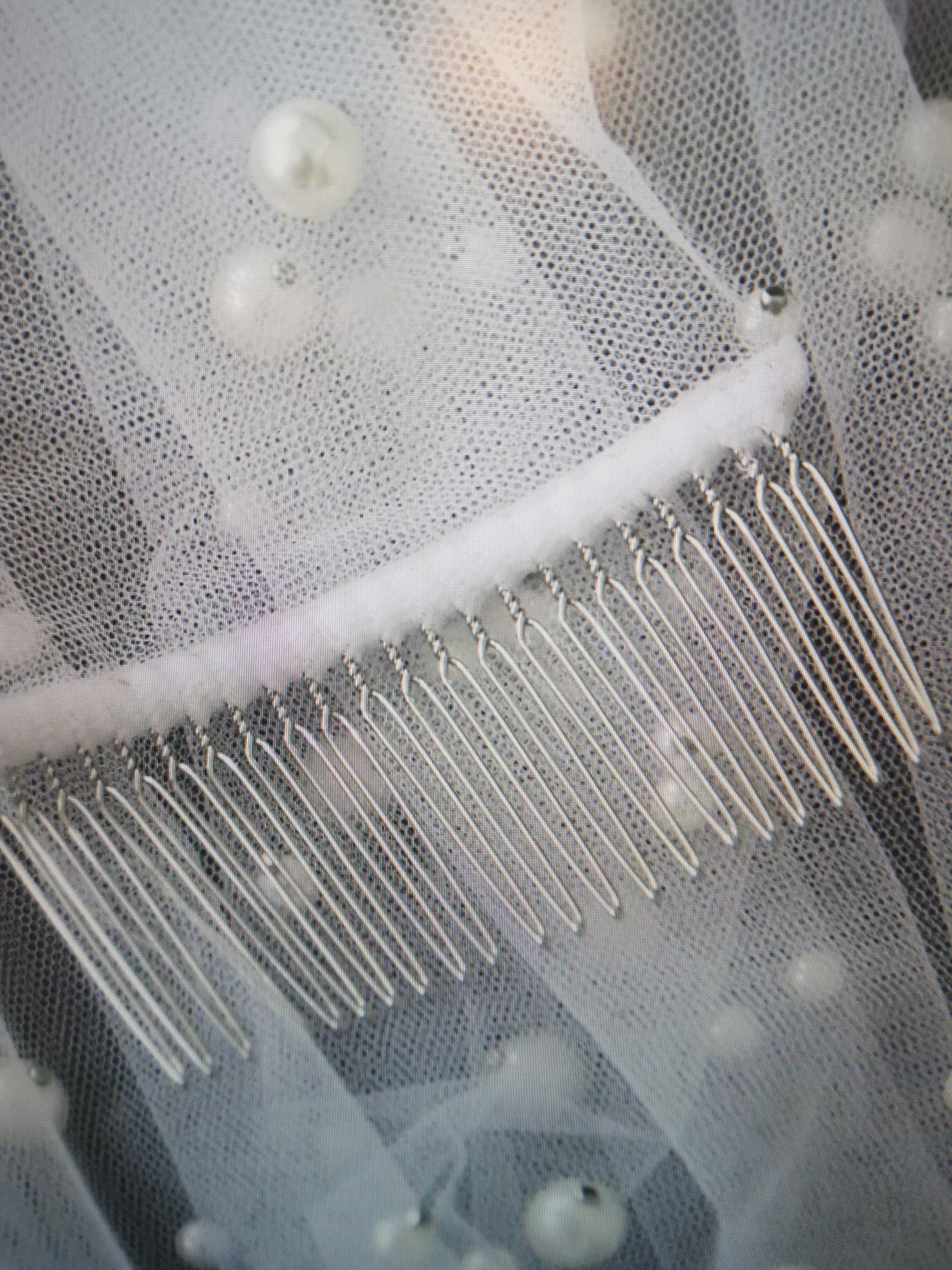 hair comb for bridal veil in silver color