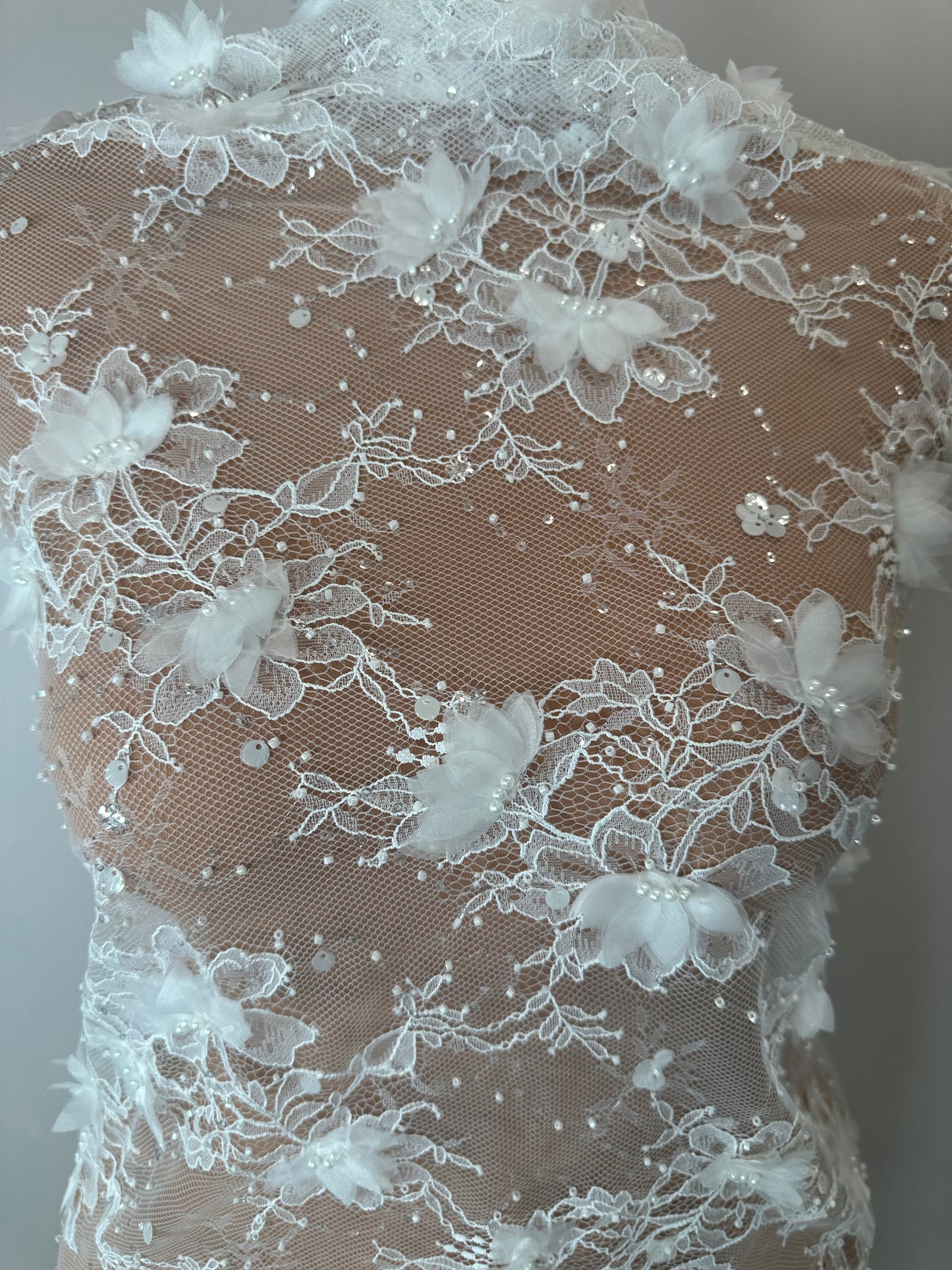LL-1581, chantilly lace fabric with 3d organza flowers, starts at 0,5 meter
