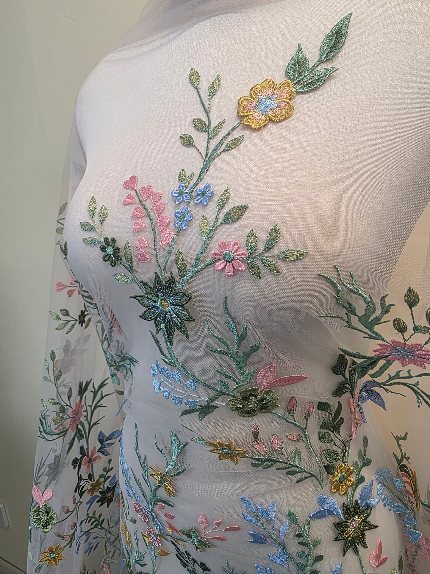 Multi color Flower lace fabric, LL-1570