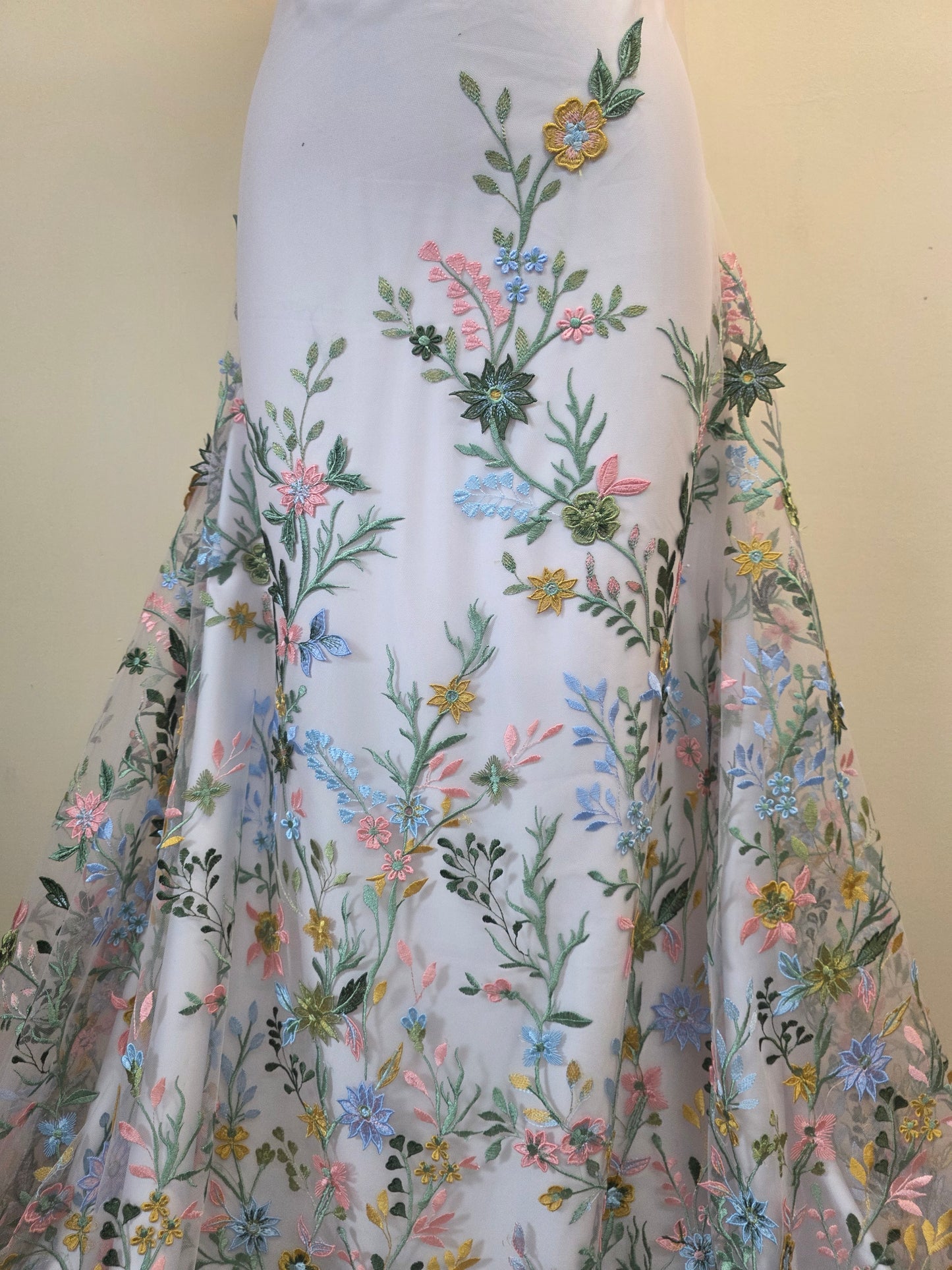 Multi color Flower lace fabric, LL-1570