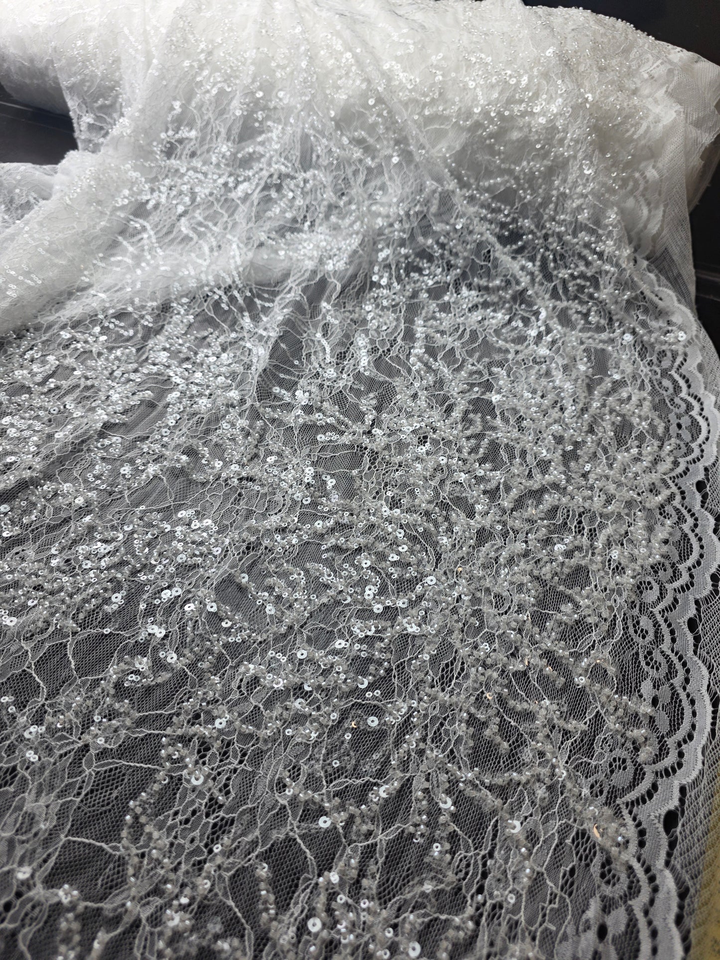 LL-1571, chantilly lace fabric