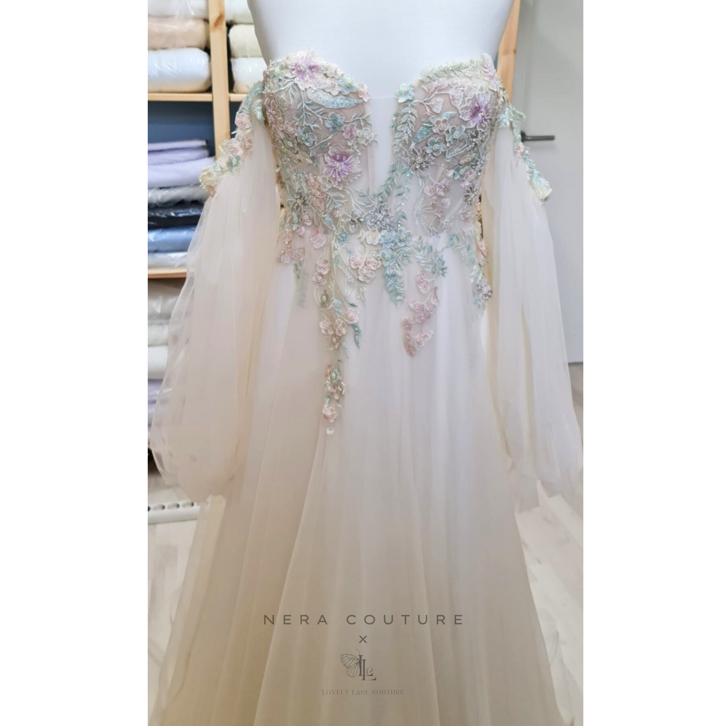 AMELIE Dress - Colorful a-line weddingdress, ivory fairy tale weddingown with sleeves