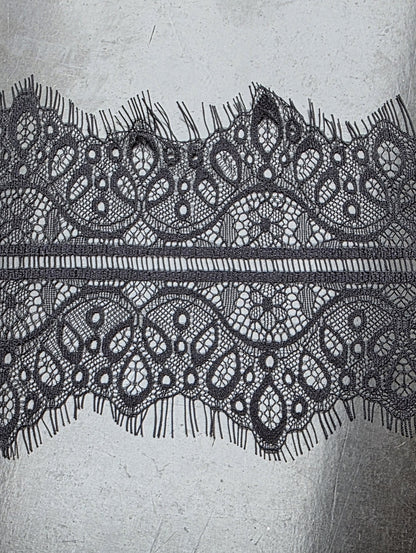 3m long chantilly lace ribbon in white or black color