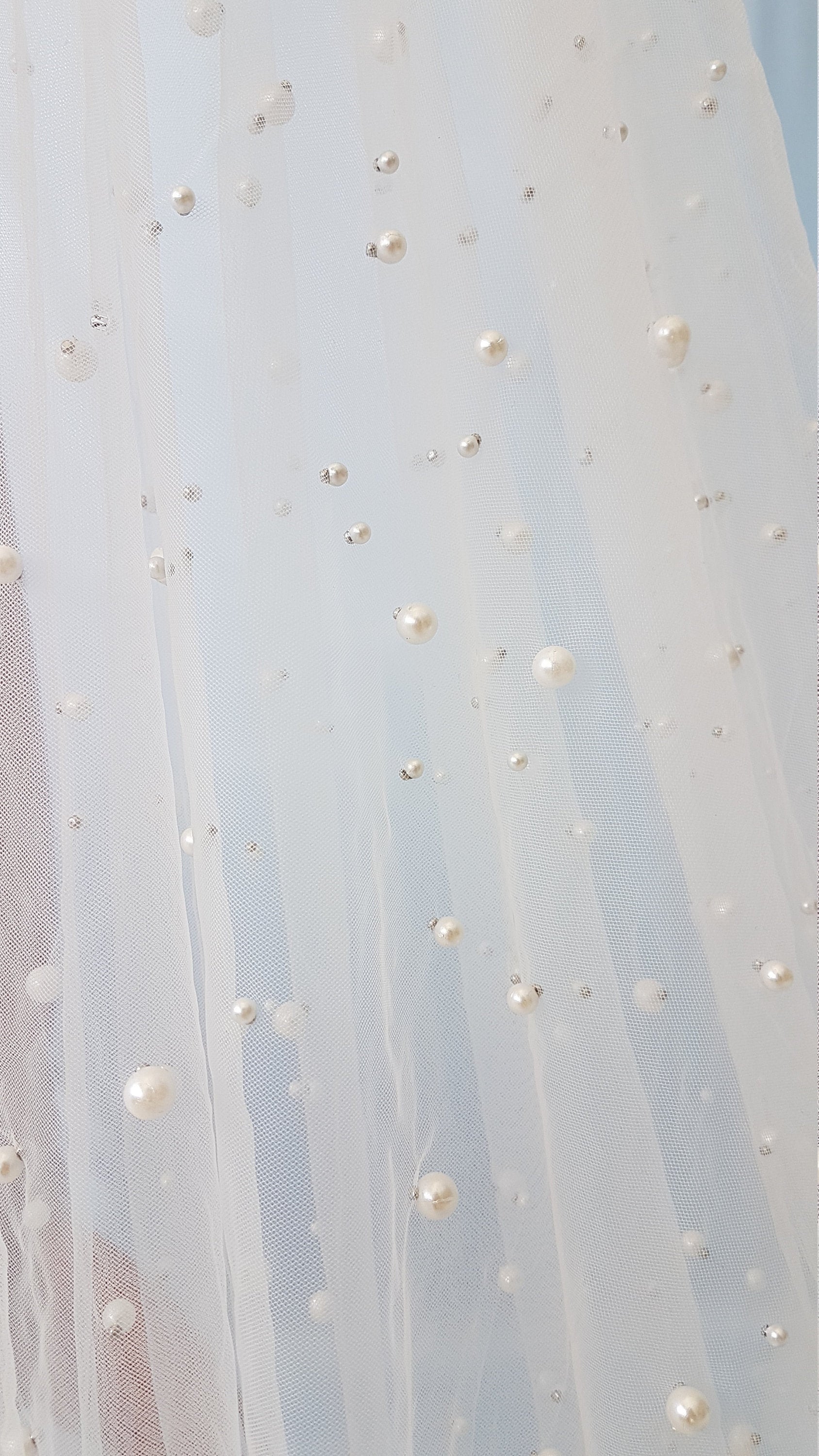 soft pearl tulle fabric for bridal veils and wedding dresses, beautiful tulle fabric, bridal veil, tulle in off-white or black