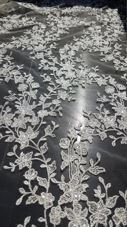 Blumen Spitzen Stoff mit transparenten Pailletten, Hochzeitsspitze, Brautspitze, Stickerei Spitze Stoff LL-1182