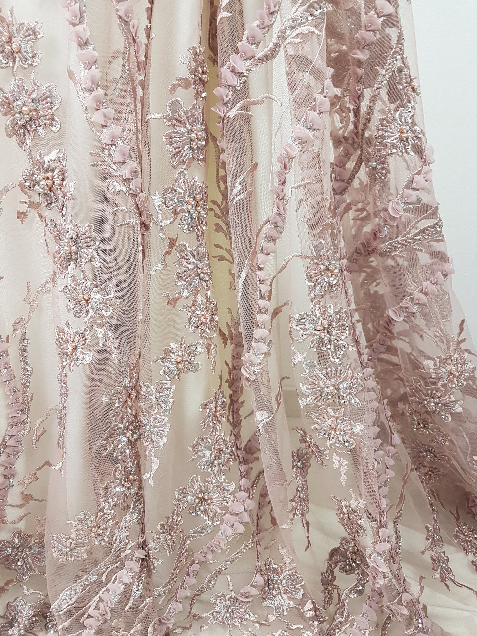 3D-Handbeaded Lace Fabric with Flowers, couture lace, bridal lace, evening dress fabric, embroidery fabric, Net lace LL-1294