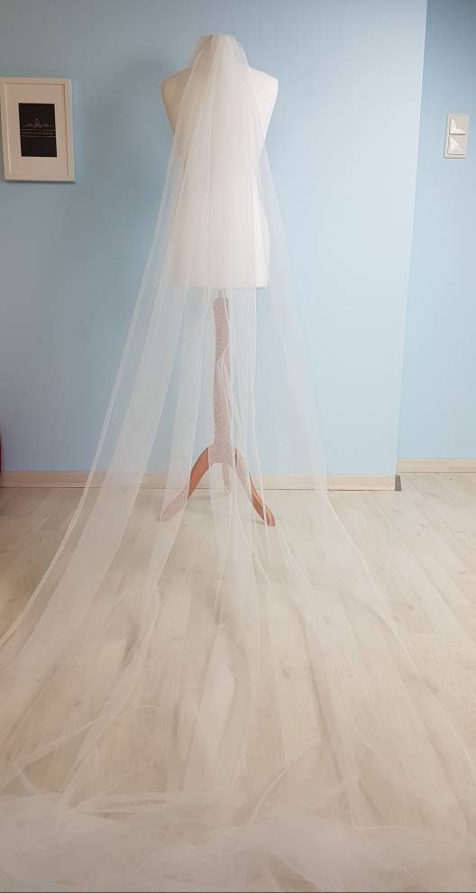 Beautiful soft glitter tulle in white, sparkling tulle for bridal veils and wedding dresses, mesh fabric, tulle fabric, veil tulle LL-1309
