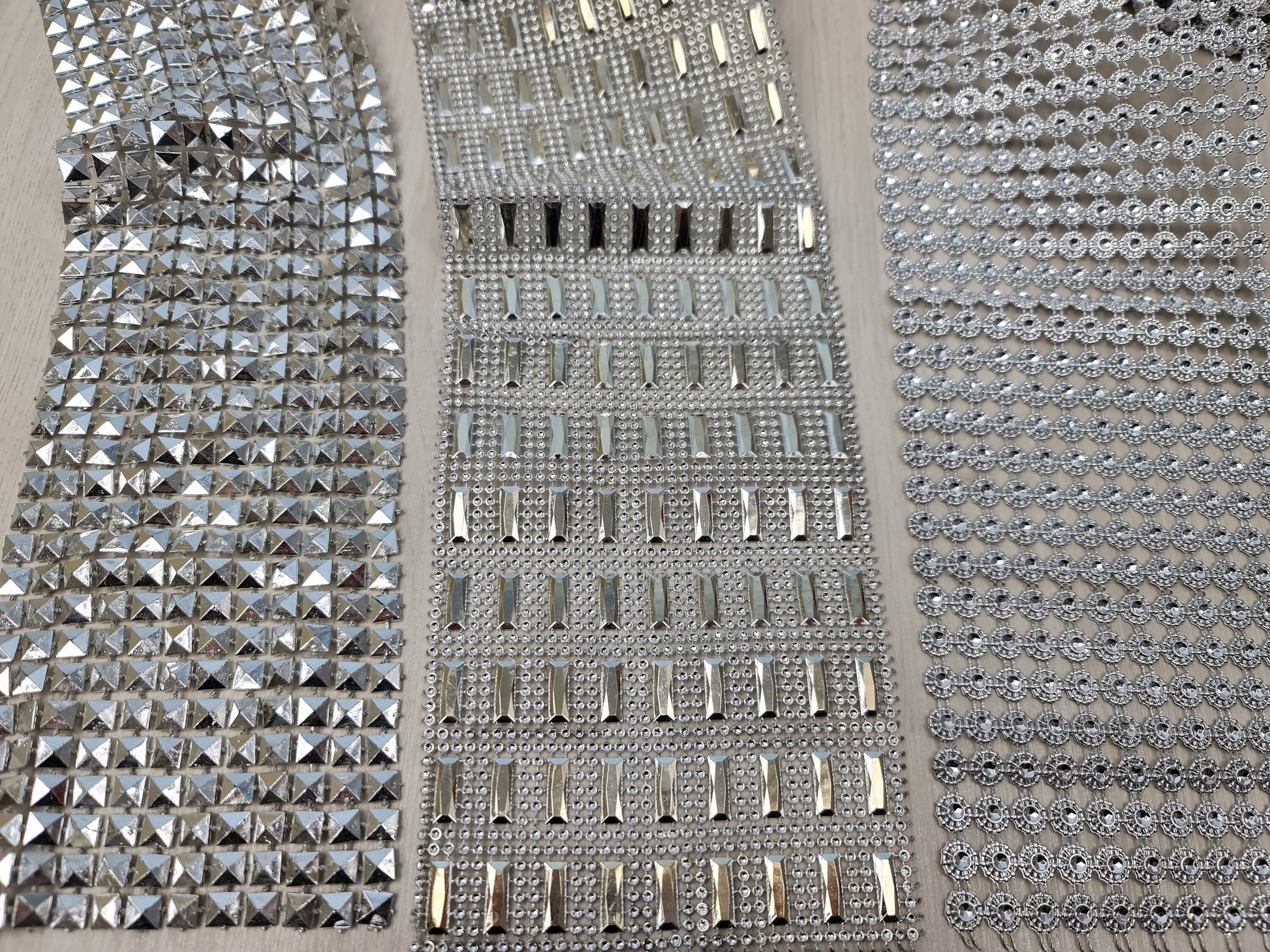 Ribbon Mesh Crystal Silver, Rhinestone appliqués, strap, trim, ribbon for decoration, dresses, evening gowns and accessoires