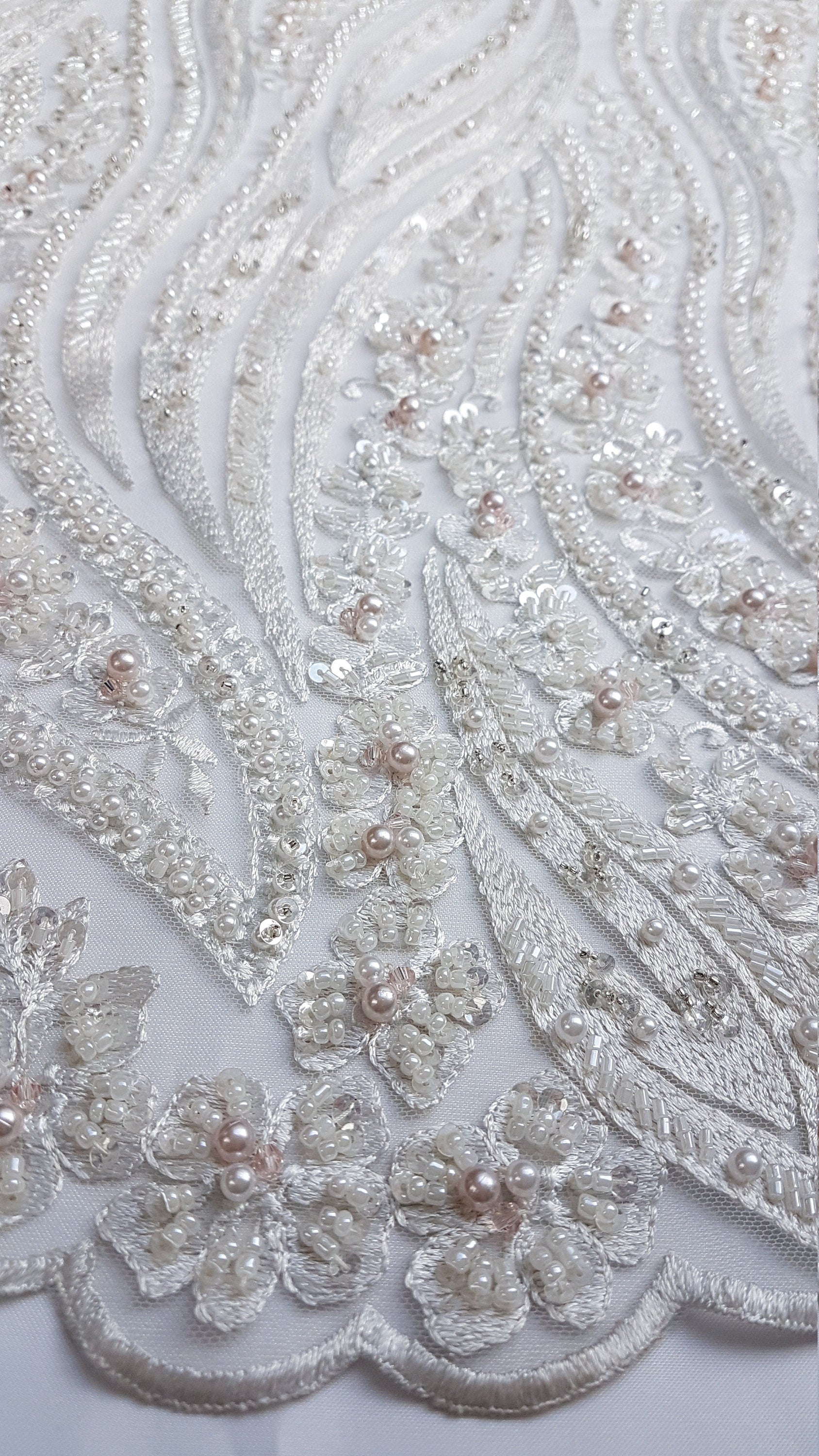 Magnificent 3D - Lace fabric with abstract design, wave design, fabric by the yard or metres in ivory color LL-1327