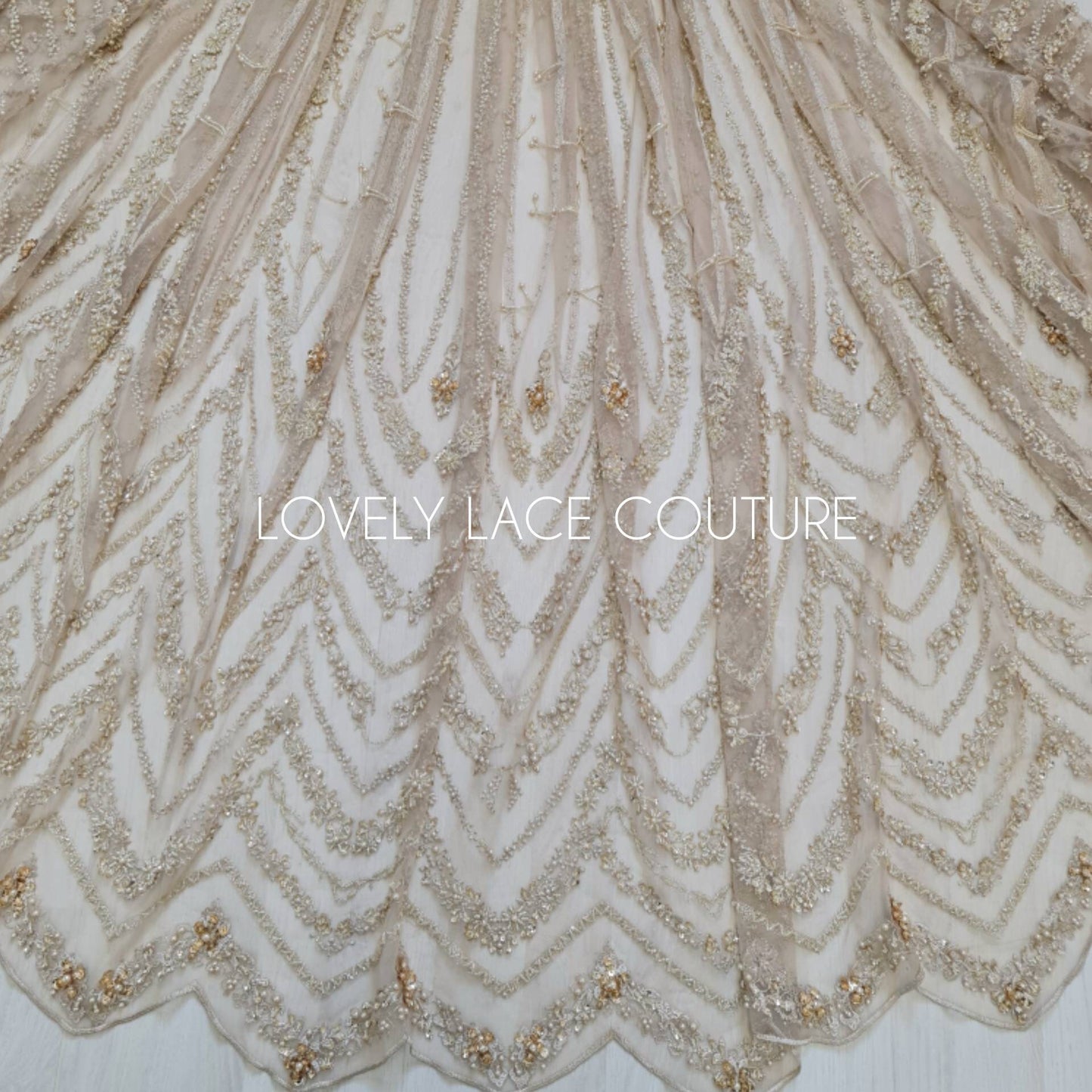 Marvellous 3D - Lace fabric with abstract desgin, Colored bridal lace, Wedding Lace Fabric, Embroidered lace in beautiful gold or rosé color