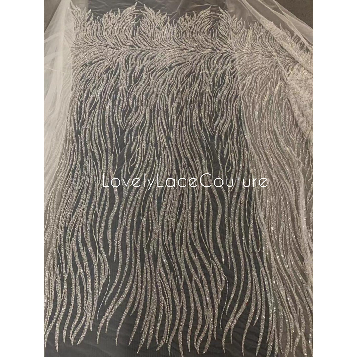 Wunderschöne Brautspitze mit abstraktem Wellendesign, Designer Couture Spitze in Elfenbeinfarbe, moderne Hochzeitspitze LL-1390
