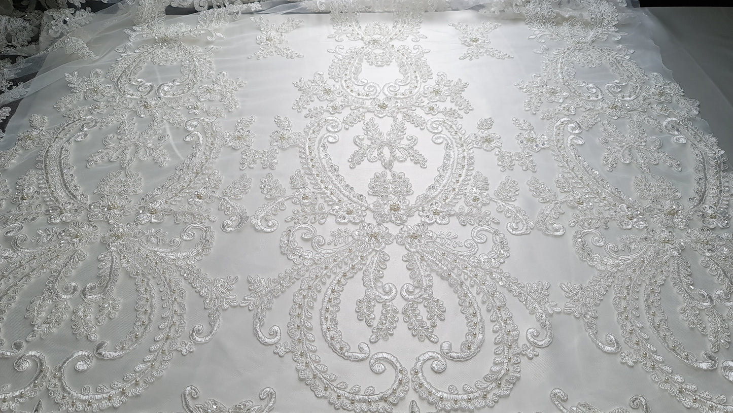 Wunderschöner Braut Spitzenstoff in weißer Farbe, Hochzeitsspitze Stoff mit Blumen und Ornamenten, Stickmuster Spitzenstoff LL-1131