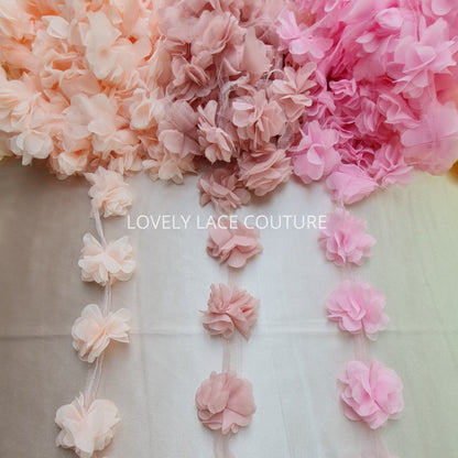 Schöne weiche Stoffblumen, Blumen Applikationen, Blumenband für Dekorationen, Kleider, Brautkleider, Abendkleider, Kopfschmuck