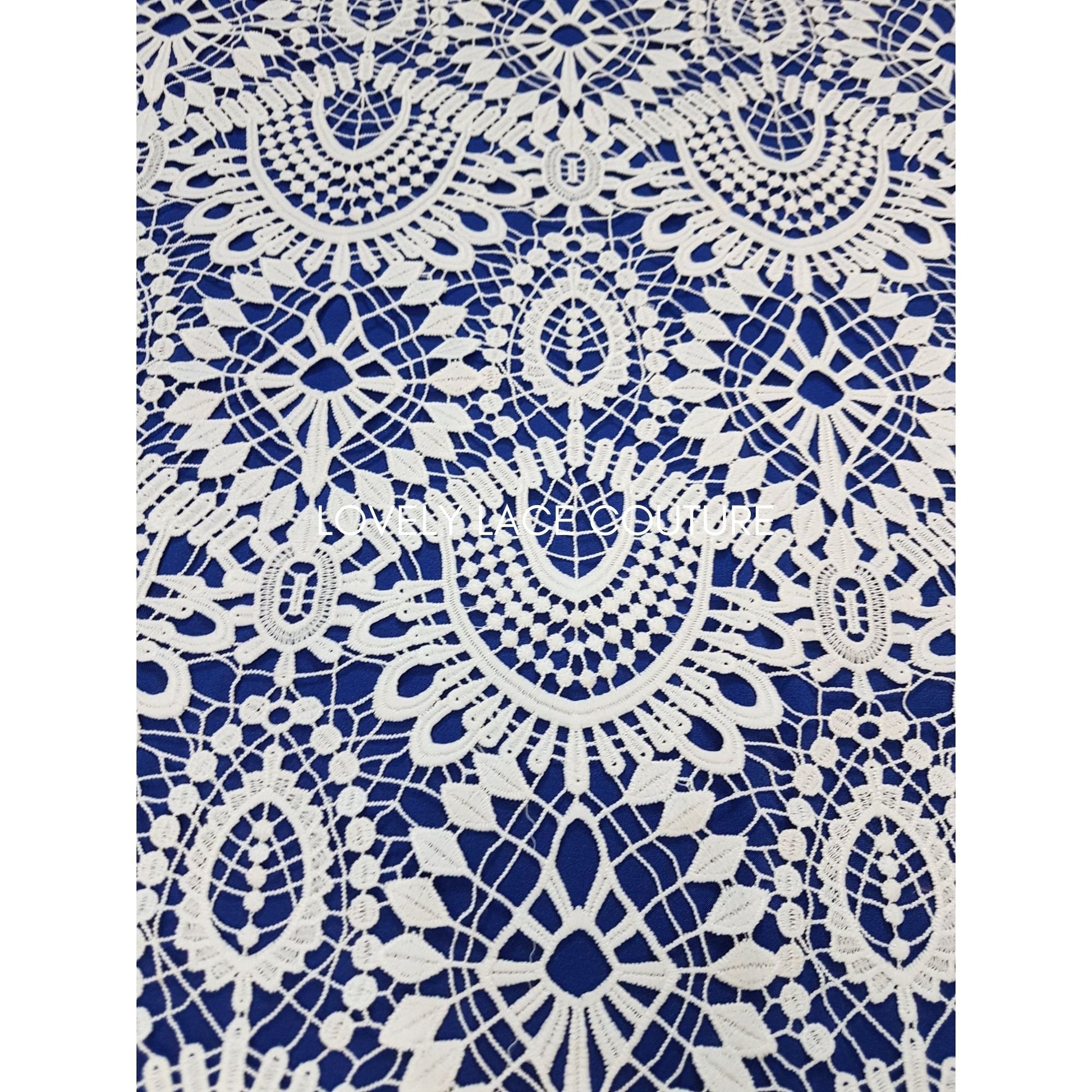 Gorgeous modern boho lace fabric, soft guipure lace in off-white, High Quality, Crochet Lace, lace for gown, from 1 metre LL-1437