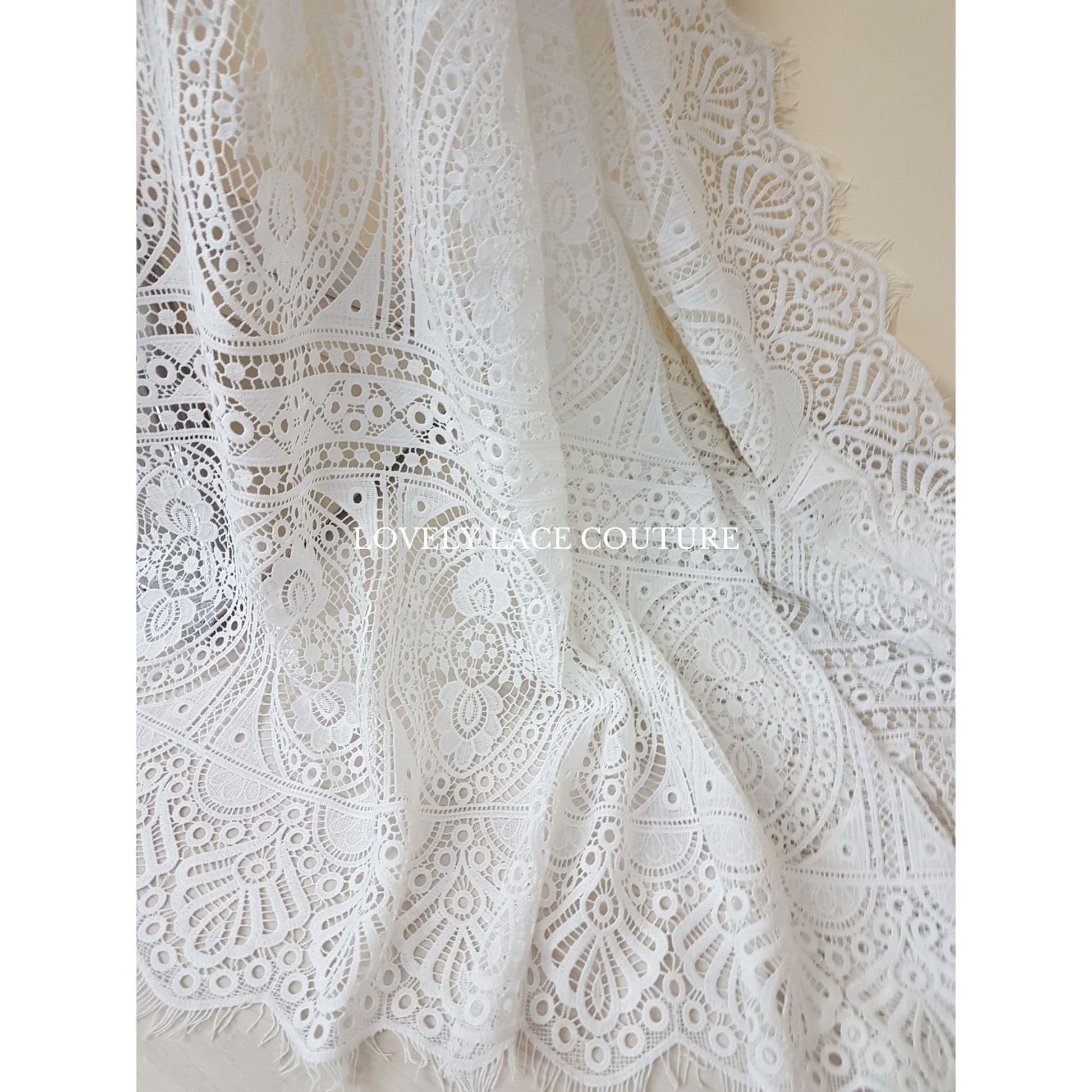 Lovely romantic boho lace fabric, soft guipure lace in off-white, High Quality, Crochet Lace for bridal and wedding dresses LL-1438