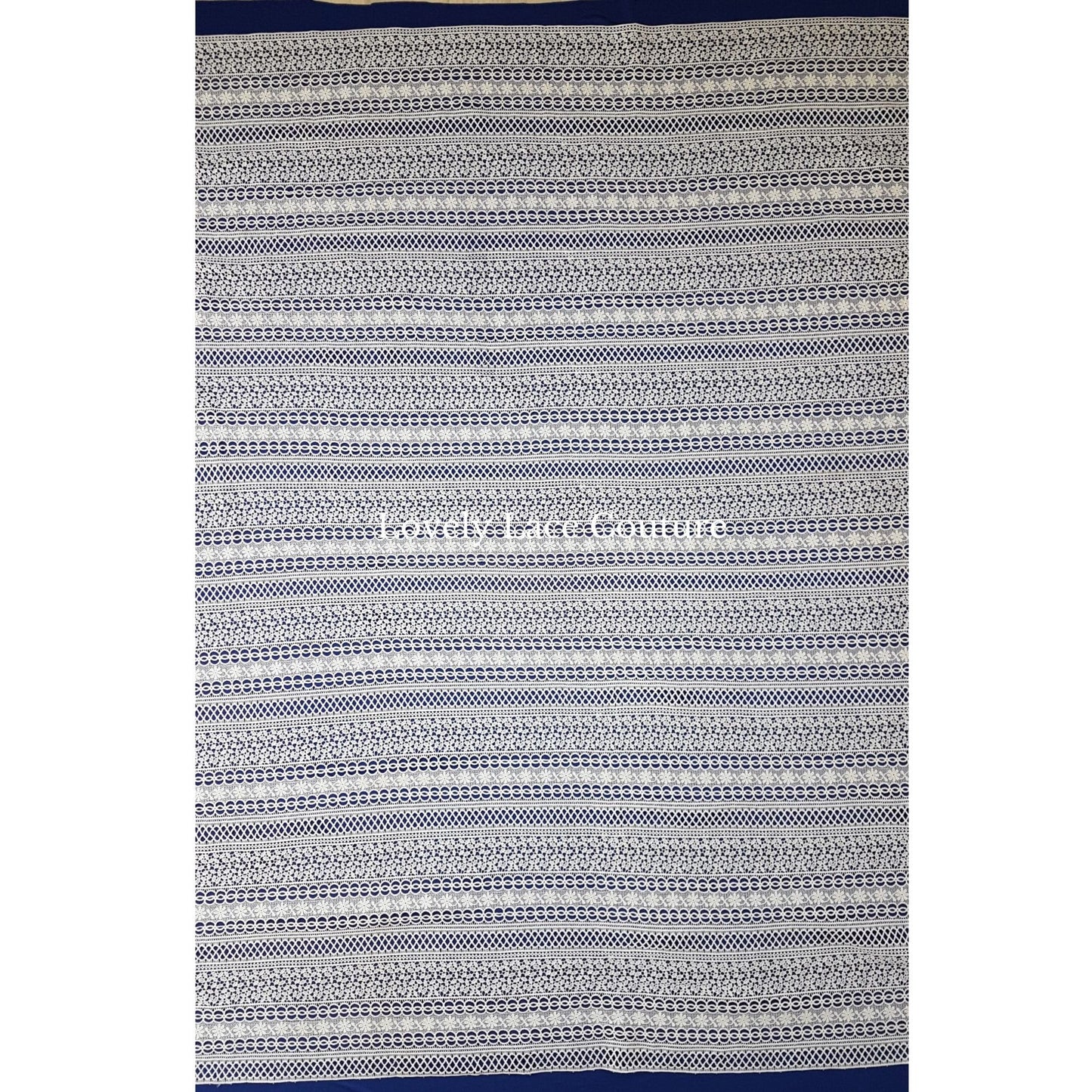 Beautiful boho lace fabric, soft guipure lace in off-white, High Quality, Crochet Lace for bridal and wedding dresses LL-1439