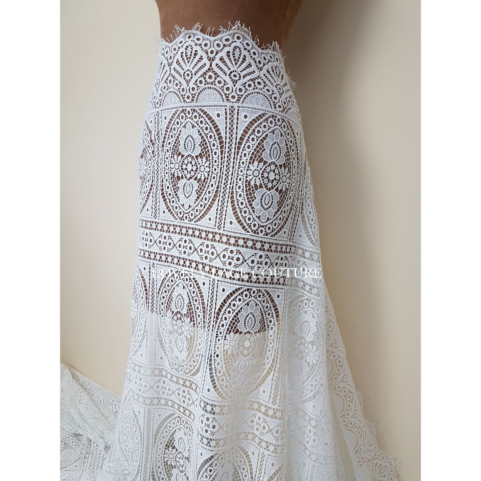 Lovely romantic boho lace fabric, soft guipure lace in off-white, High Quality, Crochet Lace for bridal and wedding dresses LL-1438