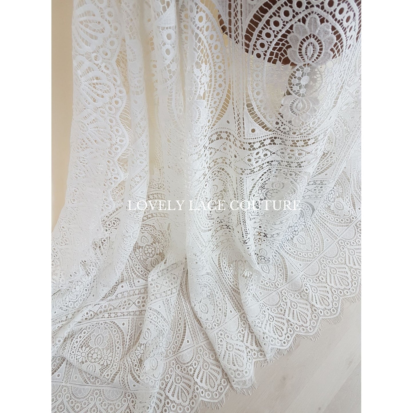Lovely romantic boho lace fabric, soft guipure lace in off-white, High Quality, Crochet Lace for bridal and wedding dresses LL-1438