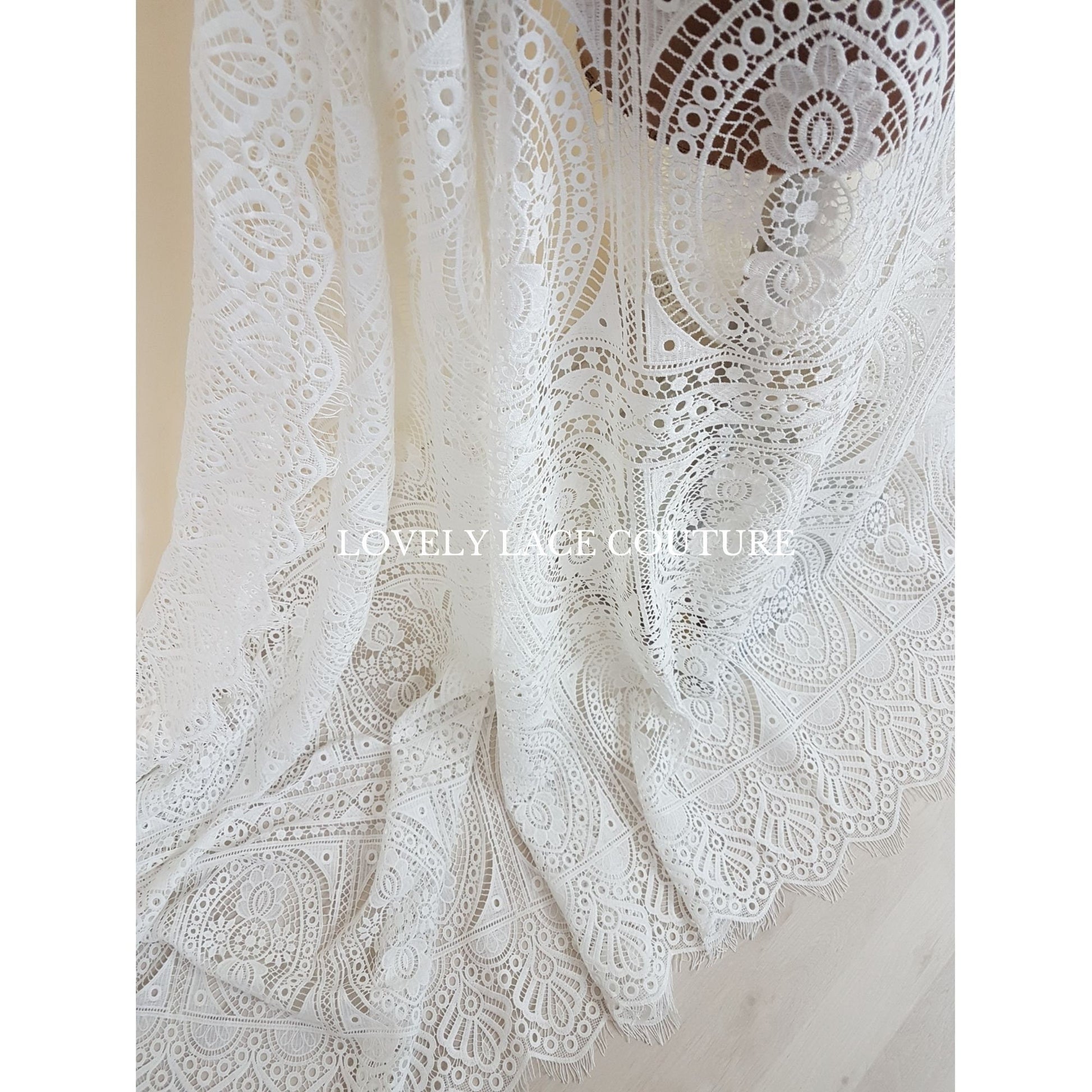 Lovely romantic boho lace fabric, soft guipure lace in off-white, High Quality, Crochet Lace for bridal and wedding dresses LL-1438