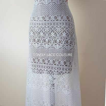 Lovely boho lace fabric with very soft handfeeling, in off-white color, for bridal and wedding dresses, Chantilly lace per meter, LL-1467