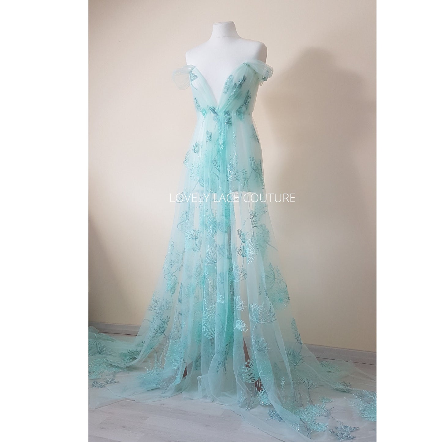 LL-1476, Lovely lace fabric with modern dandelion design, lace per metre, wedding dress lace fabric in mint color