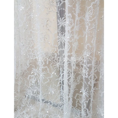 Weiße florale Brautspitze mit Perlen und Pailletten, Couture Spitze, moderne Braut und Hochzeitspitze LL-1475
