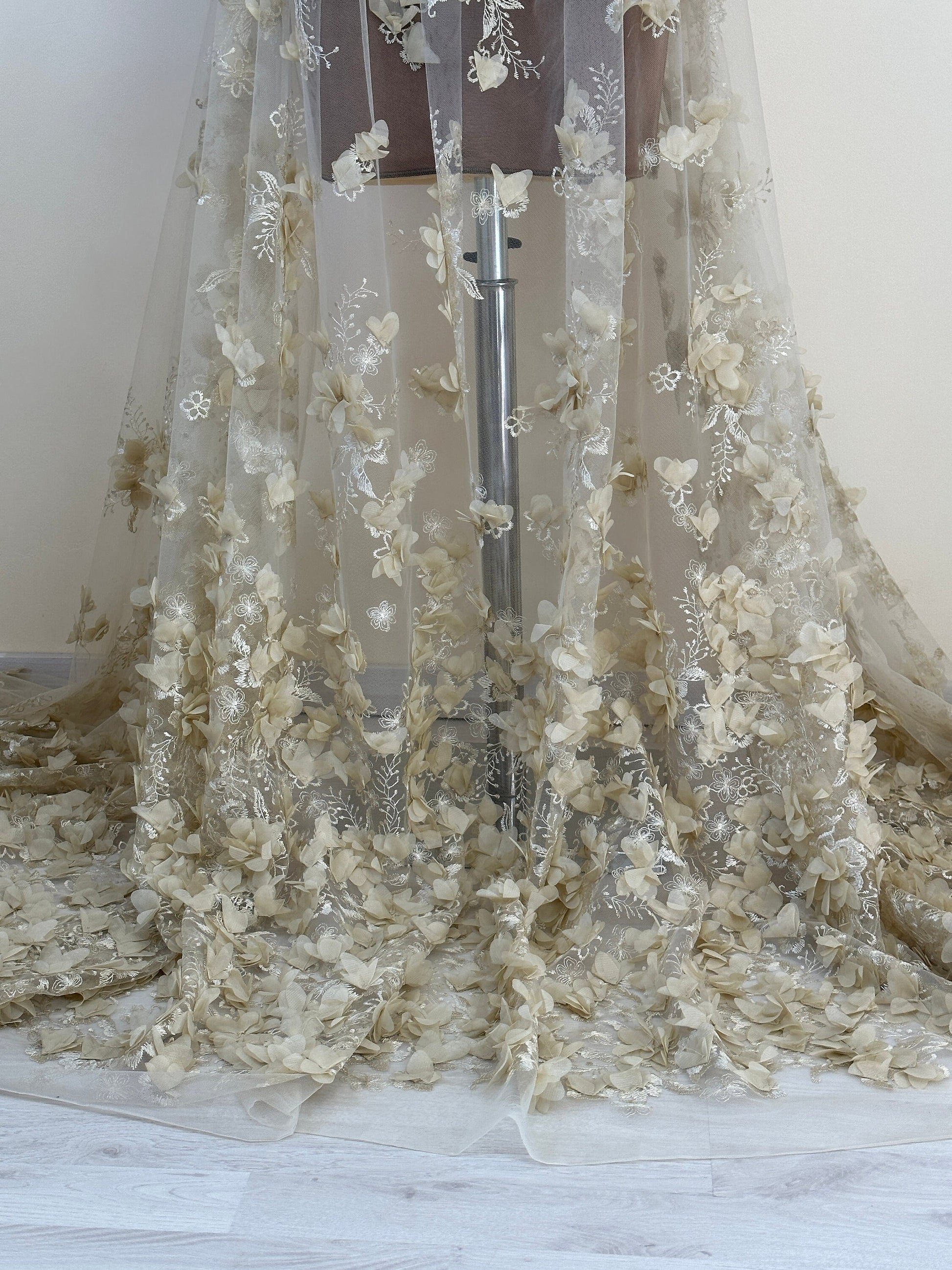 LL-1451, Lovely bridal lace fabric with big 3d flowers in beige color