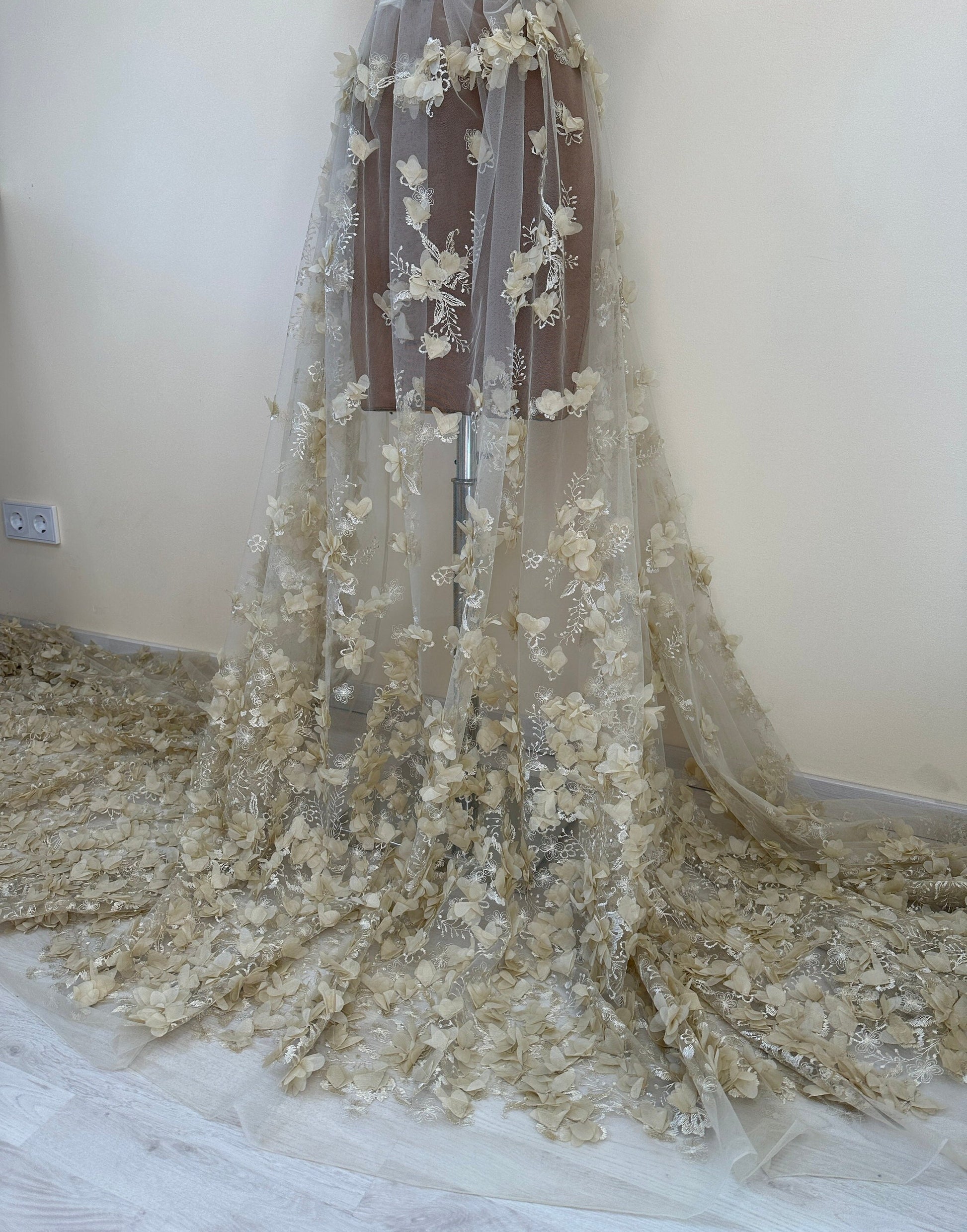 LL-1451, Lovely bridal lace fabric with big 3d flowers in beige color