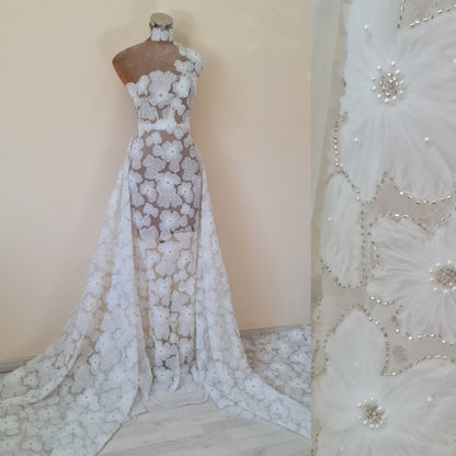 LL-1486, Wonderful bridal lace fabric with big flowers by yards or meters, 3D-Lace Fabric in off-white color
