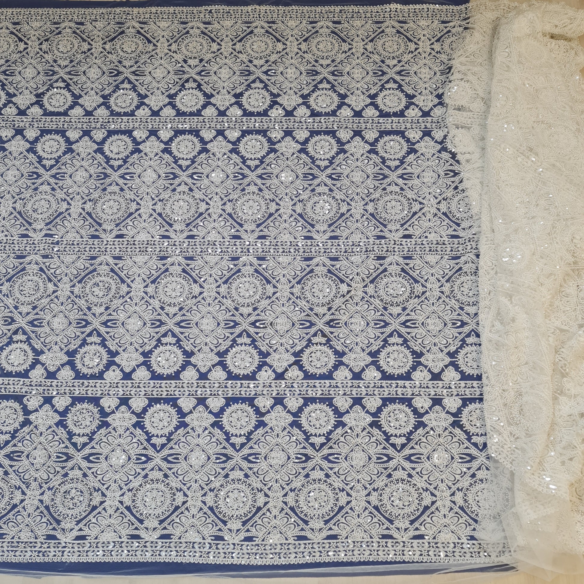 LL-1488, gorgeous bridal lace fabric with geometrical pattern, guipure lace per meter, lace fabric in off-white