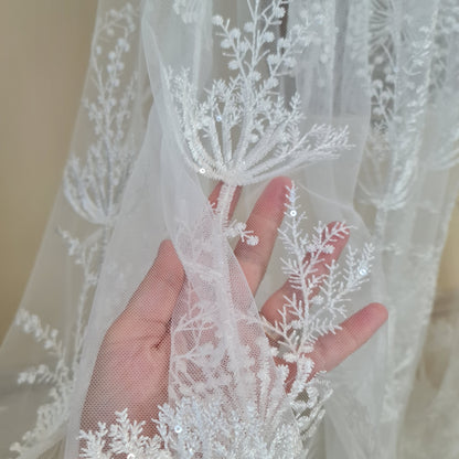 LL-1491 Beautiful lace fabric with dandelion design, lace per metre, wedding dress lace fabric in off-white color