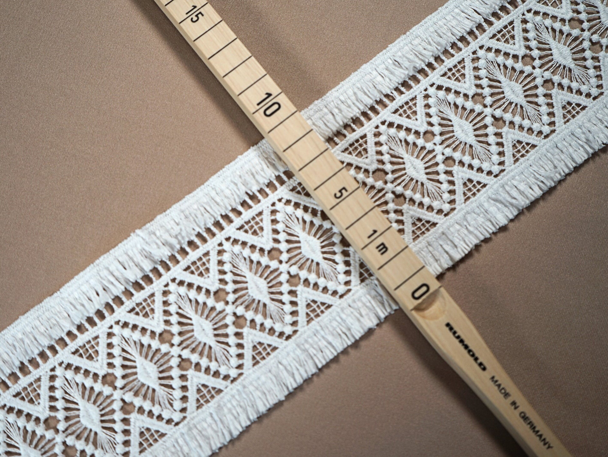 guipure lace ribbon