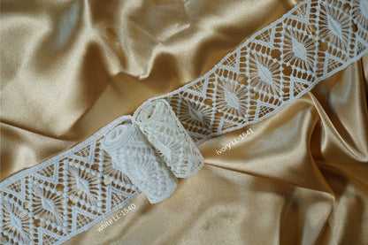 Guipure lace ribbon in white LL-1540 or ivory LL-1541, bridal lace trim, Ribbon Lace for bridal or wedding dresses, 100cm length, 5,3cm wide