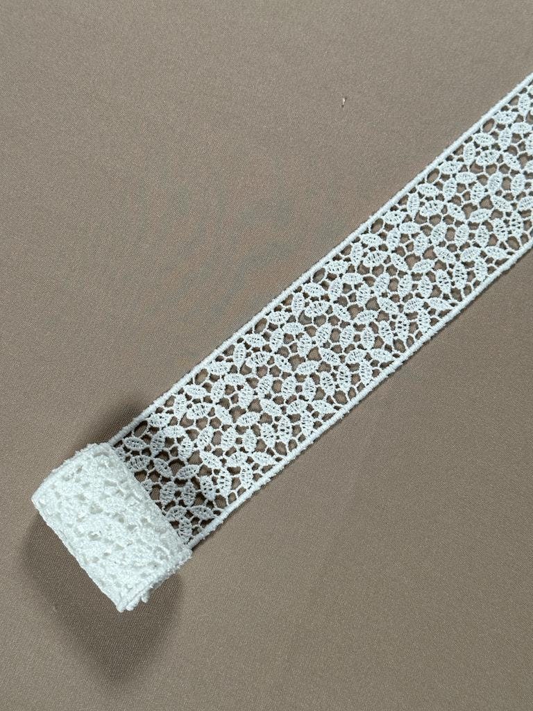 LL-1546, Guipure lace ribbon in off-white, bridal lace trim, Ribbon Lace for bridal or wedding dresses, 100cm length, 4,2cm wide