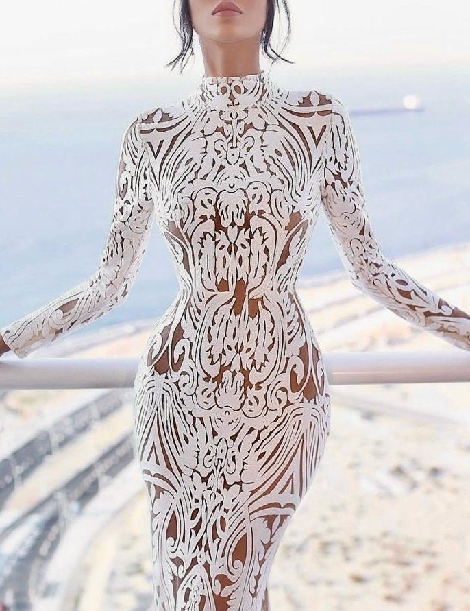 LL-1538, Stunning ornamental lace tulle fabric with cut outs in off-white color, lace per meter