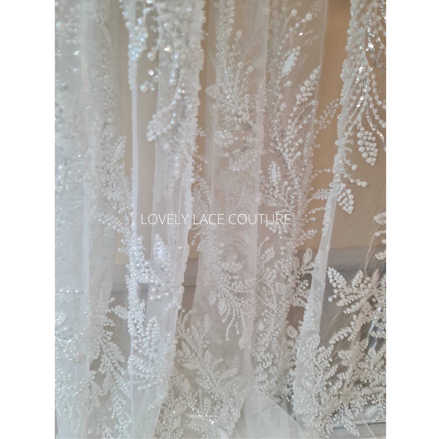 LL-1560, Exquisite bridal lace fabric with beads in off-white color, weddinglace with leaf design, starts at 0,5m
