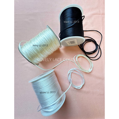 5m, 10m or 15m satin cord 2,5mm, in white, ivory oder black