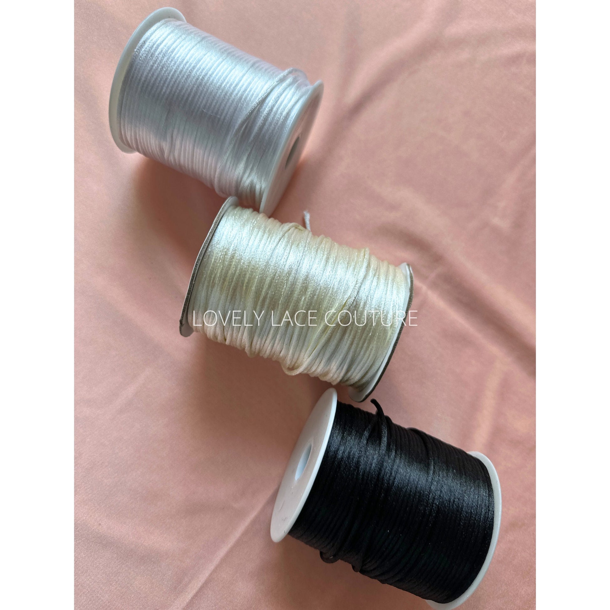 5m, 10m or 15m satin cord 2,5mm, in white, ivory oder black