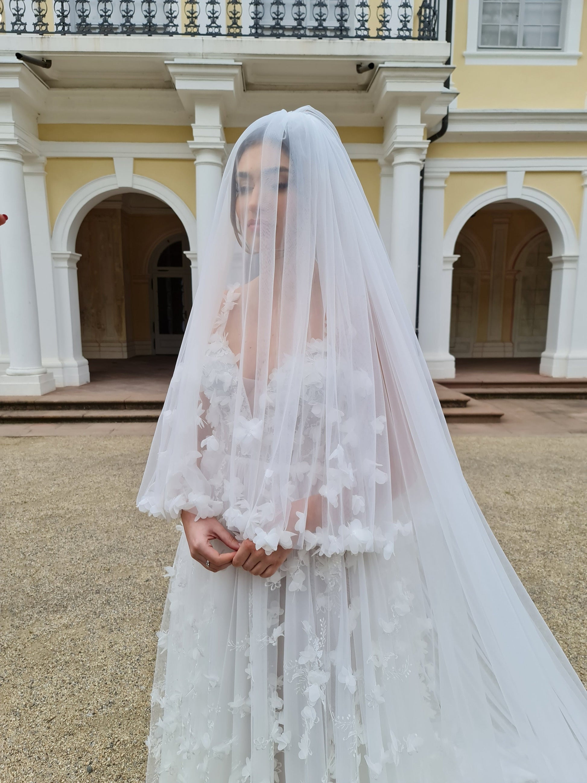 PRE-ORDER Handmade double tier 3D flower wedding veil in off-white, bridal veil with blusher, high quality, bride cathedral veil, LL-S100