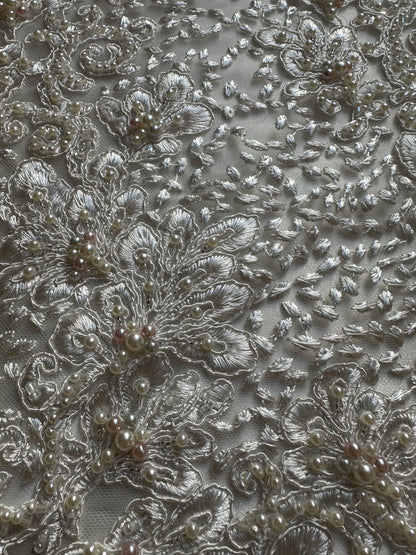 Tissu en dentelle à fleurs perlées, tissu en dentelle de mariage en ivoire, dentelle de mariée, tissu en dentelle brodée, dentelle pour robe de mariée LL-1313
